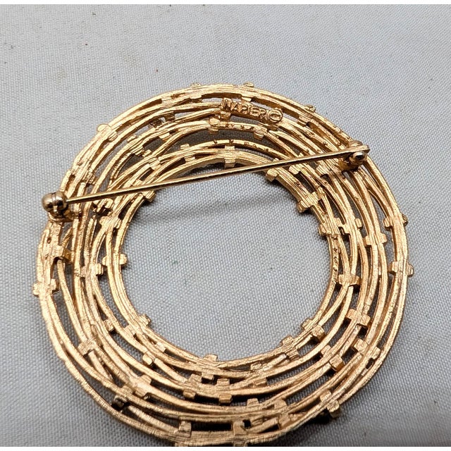 Vintage 1970s Signed Napier Modernist Goldtone Textured Circle Brooch For Sale In Philadelphia - Image 6 of 7