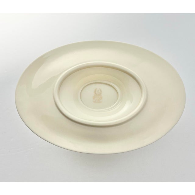 Lenox 1980s Lenox “Montclair” Bone China Gravy or Sauce Boat W/Attached Under-Plate For Sale - Image 4 of 5