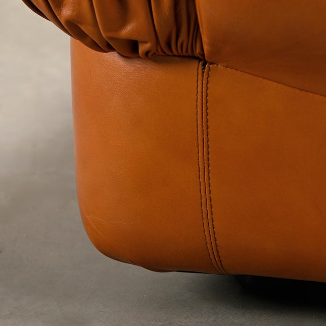 Cognac Leather Deposited Lounge Chairs by Rino Maturi for Mimo Padova, 1970s, Set of 2 For Sale - Image 11 of 18