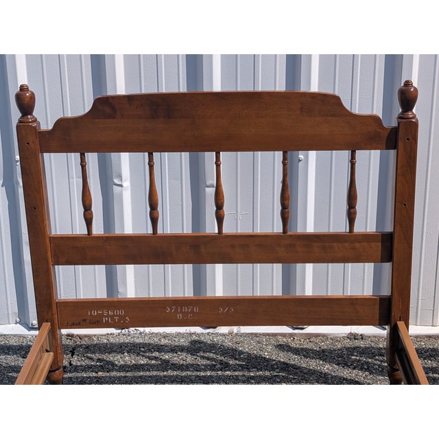 Pair of 1960s Ethan Allen Solid Baumritter Maple Twin Size Bedframes For Sale - Image 12 of 15