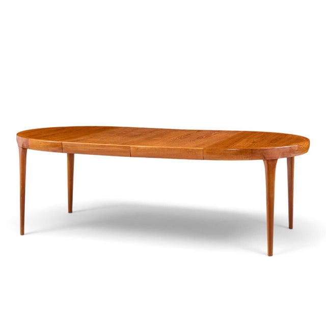 Mid-Century Modern Kofod Larsen for Faarup Møbelfabrik Mid Century Danish Teak Expanding Dining Table With 2 Leaves For Sale - Image 3 of 13