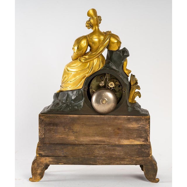 Clock in Gilt and Patinated Bronze For Sale - Image 3 of 9