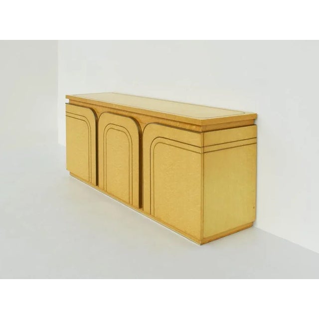 Sculptural Polished Birch Root Sideboard with Brass Detailed Rounded Doors and Drawers from Turri, 1970s For Sale - Image 3 of 10
