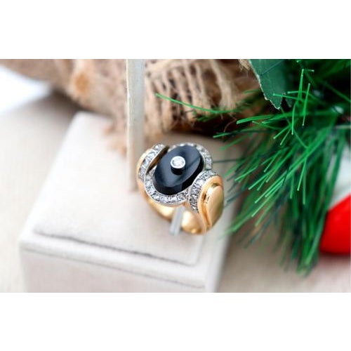 Gold Gold Ring with Diamond Chips For Sale - Image 8 of 8