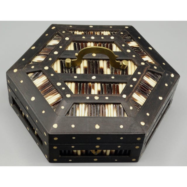 Antique British Colonial Hexagon Shape Porcupine Quill Box For Sale - Image 6 of 12