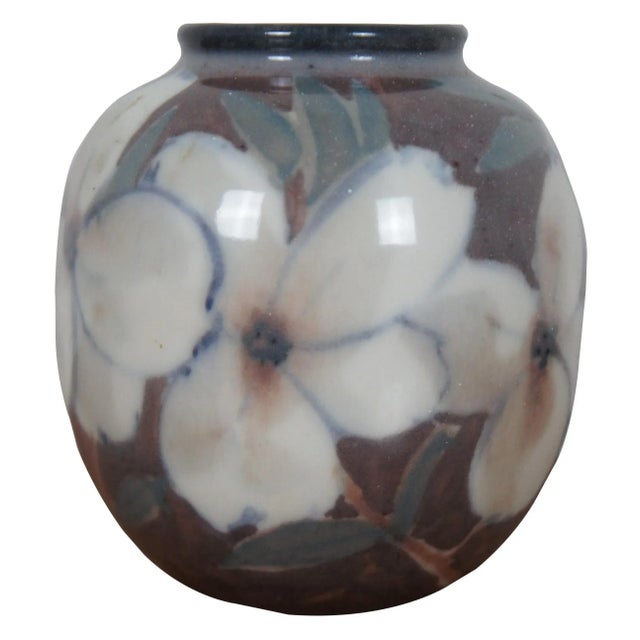 Mid-Century Modern 1944 Mid-Century Rookwood Pottery Jens Jensen Floral Porcelain Bud Vase For Sale - Image 3 of 12