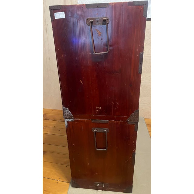 Antique Japanese Meiji/Taisho Era Two-Section Kiri Wood Isho Tansu Chest, C. 1900–1920 For Sale - Image 4 of 9