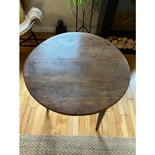 18th Century Georgian English Elm Cricket Table With Scalloped Apron For Sale - Image 9 of 11