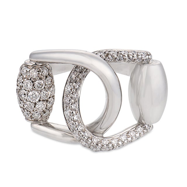 Contemporary Mid 20th Century Gucci Diamond 18k White Gold Horsebit Ring, Size 7 For Sale - Image 3 of 7