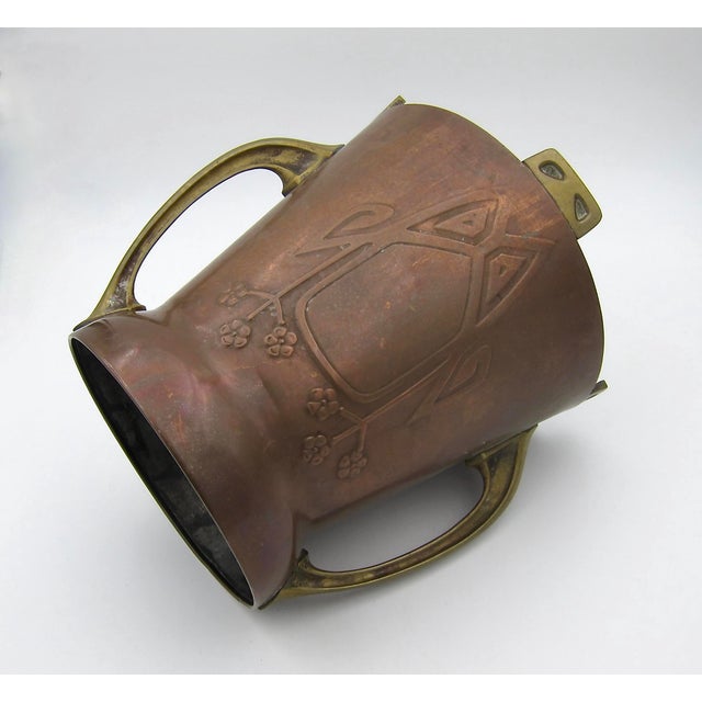 Art Nouveau Double Handle Wine Cooler or Champagne Chiller in Copper and Brass For Sale - Image 4 of 13