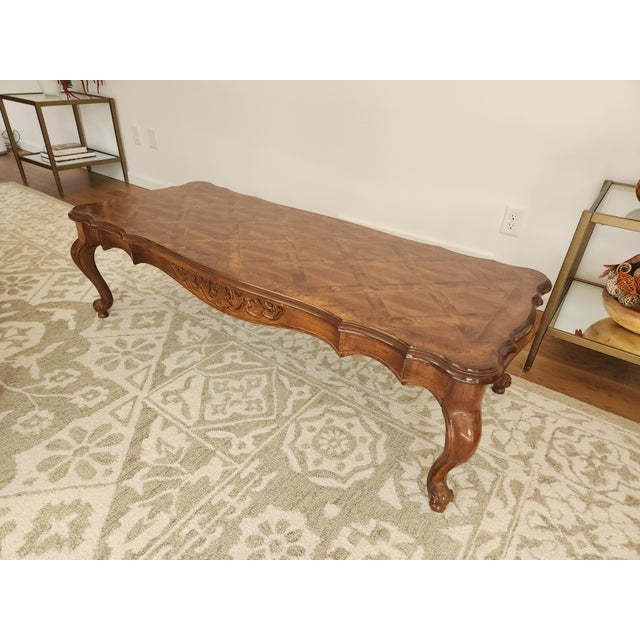 French Provincial Mid 20th Century French Provincial Style Coffe Table W/ Inlay Parquet Tabletop For Sale - Image 3 of 8