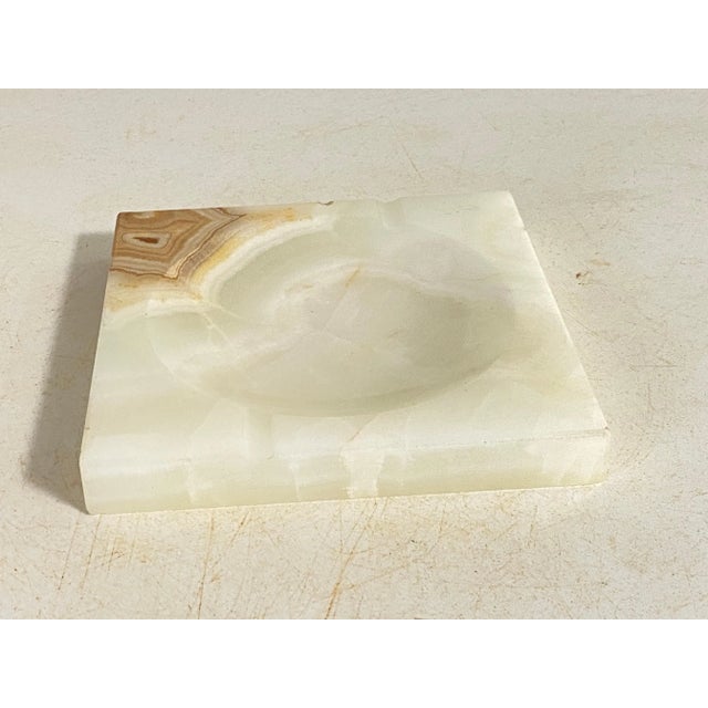 1960s Large Ashtray Vide Poche in White Onyx, Italy, 1960s For Sale - Image 5 of 10