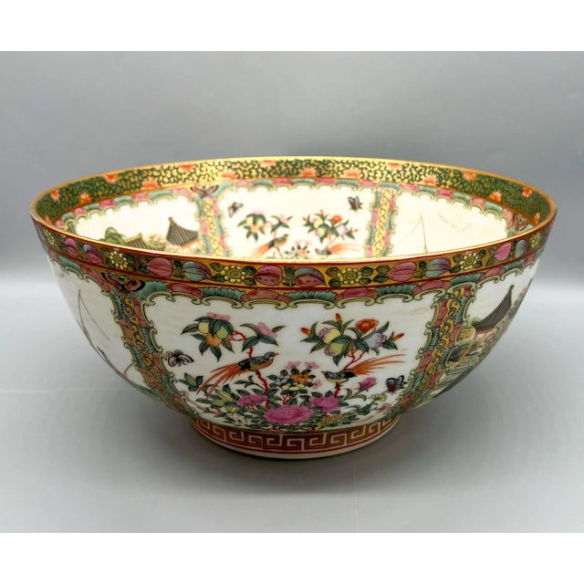 Mid 20th Century Large Vintage Rose Medallion-Style Decorative Bowl – Hand-Painted Chinese Porcelain – 20th Century Export For Sale - Image 5 of 17