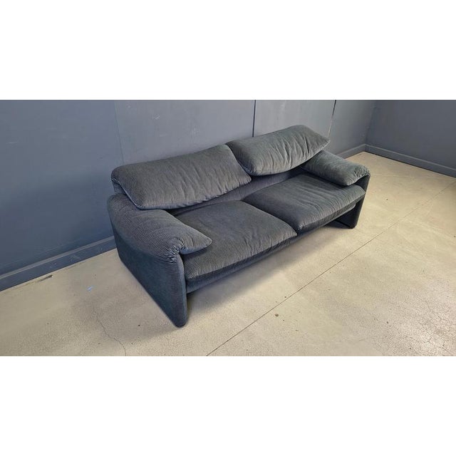 Maralunga Sofa by Vico Magistretti for Cassina, 1970s For Sale - Image 10 of 11