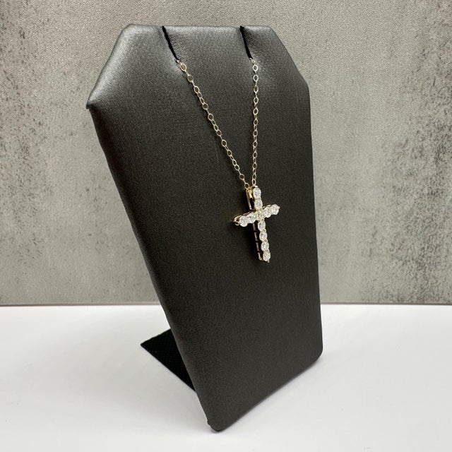 Contemporary Natural Diamond Cross Necklace 14kt Yellow Gold 0.68ctw Gh Si New For Sale - Image 3 of 6