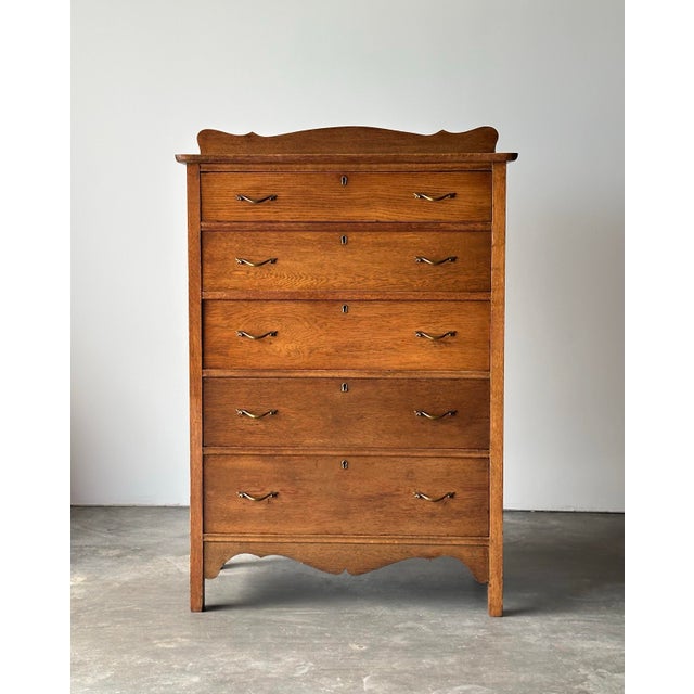 Antique Scalloped Quarter Sawn Golden Oak Chest of Drawers For Sale - Image 13 of 13