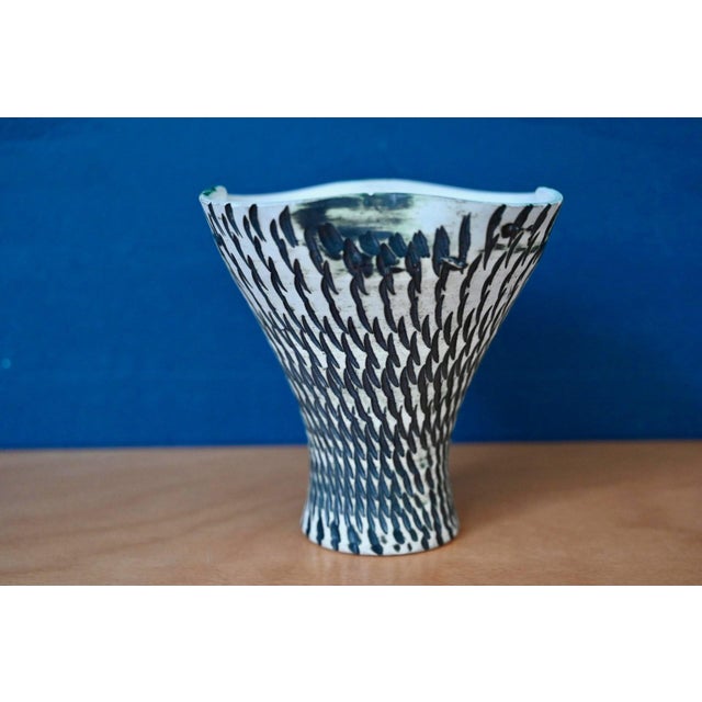 Vintage Corolla Vase, 1970s For Sale - Image 4 of 7