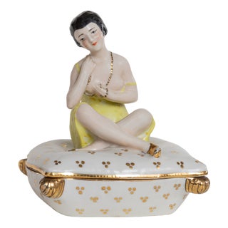 Art Deco Porcelain Powder Jewelry Box with Lady from Kosso, Germany, 1920s For Sale