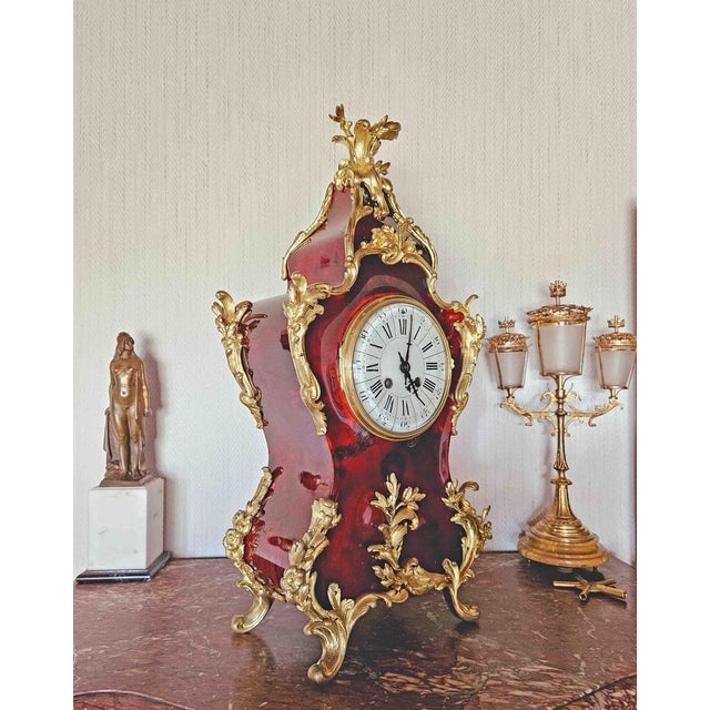 Louis XV Clock in Tortoiseshell Effect Lacquer & Gilt Bronze For Sale - Image 5 of 17