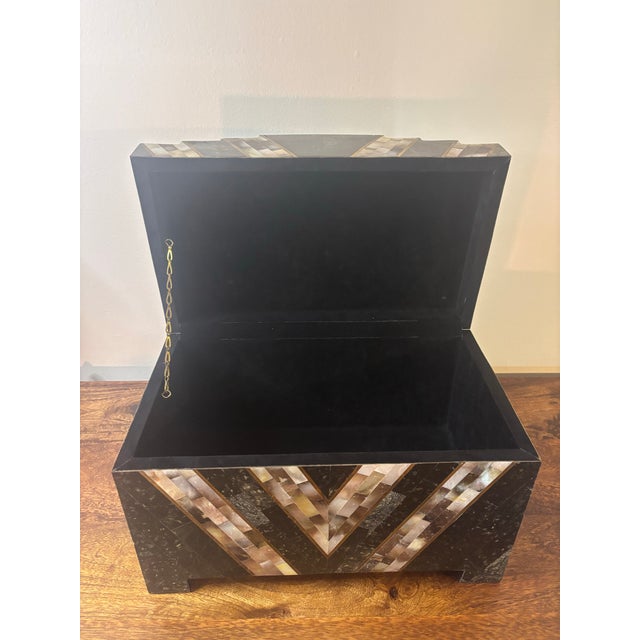 Stone Vintage Postmodern Tessellated Stone Abalone Shell Decorative Box, 1970s For Sale - Image 7 of 8