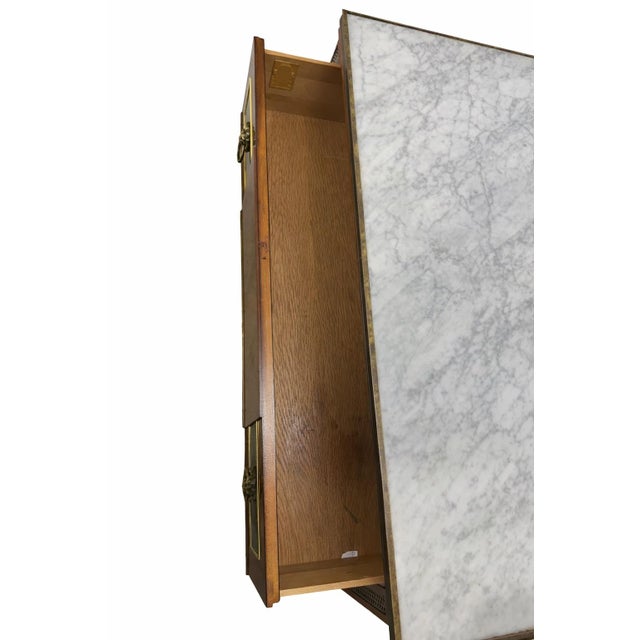 Mid 20th Century John Widdicomb Neoclassical Marble Top Chest With Lion Head Brass Pulls For Sale - Image 4 of 8
