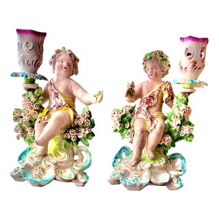 English Georgian Candlesticks in Derby Porcelain, 1760s, Set of 2 For Sale