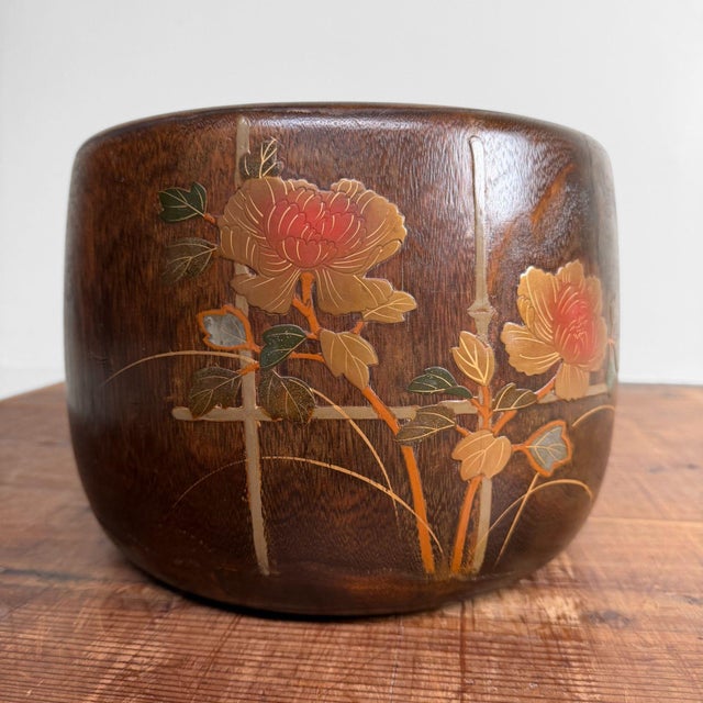 Japanese Hibachi with Peony Lacquer Decoration, 1958 For Sale - Image 13 of 13