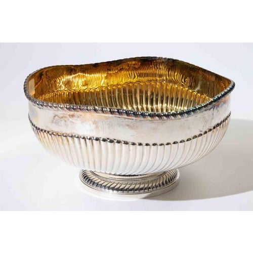 1970s Italian 925 Sterling Silver Gilt Interior Centerpiece Bowl from Ventrella, Roma, 1970 For Sale - Image 5 of 7