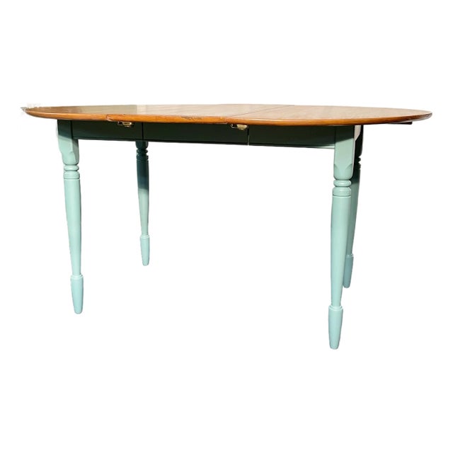 Vintage Nichols and Stone Country Sheridan Dining Table For Sale