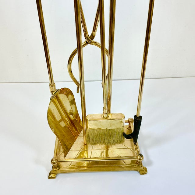 Metal 1970s Vintage Hollywood Regency Brass Blesbok Antelope Horn Fireplace Tools - Set of 5 For Sale - Image 7 of 16