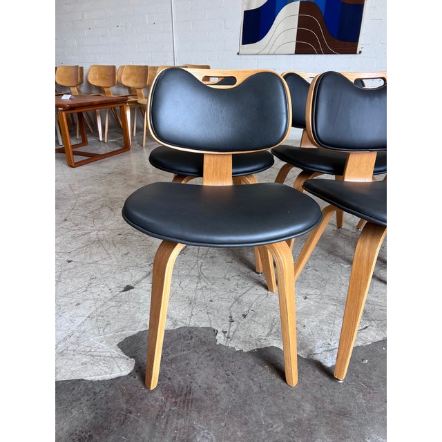 Mid Century Modern Bentwood and Leather Side Chair by Thonet For Sale - Image 14 of 14
