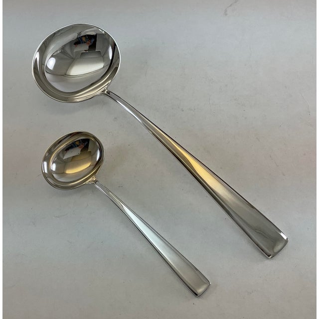 English 1980s Silver Plated Sauce/Gravy Ladle, Leighton. For Sale - Image 3 of 13