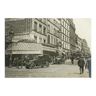 Paris, Faubourg Du Temple, Silver Gelatin Black and White Photography, 1926 For Sale
