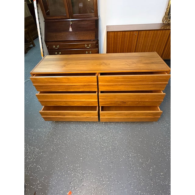 1970s Danish Modern Six Drawer Teak Dresser For Sale In Baton Rouge - Image 6 of 12