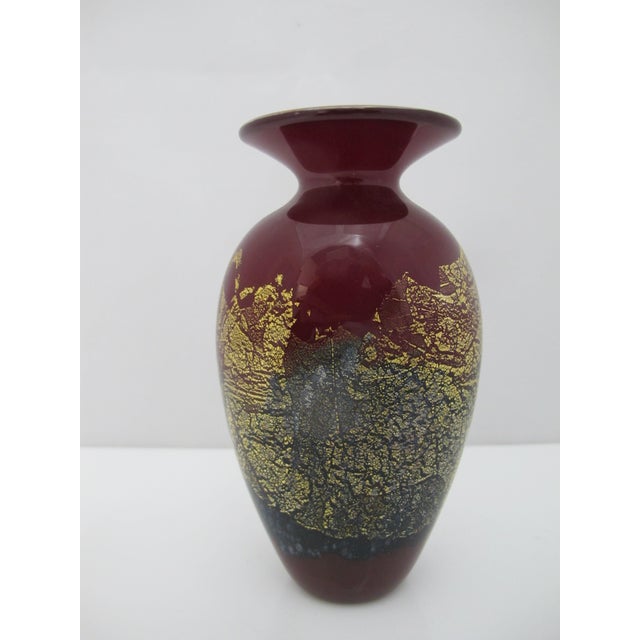 Abstract Michael Nourot Red Satin Series Gold Leaf Art Glass Vase MC 94 94 Pu For Sale - Image 3 of 10