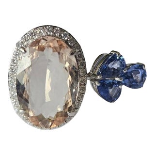 Set in 18k Gold, 4.78 Carats Morganite, Blue Sapphires & Diamonds Cocktail Ring, Us Size 7 For Sale