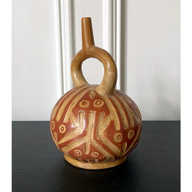 Pre-Columbian Stirrup Vessel from Moche Culture For Sale In Atlanta - Image 6 of 13