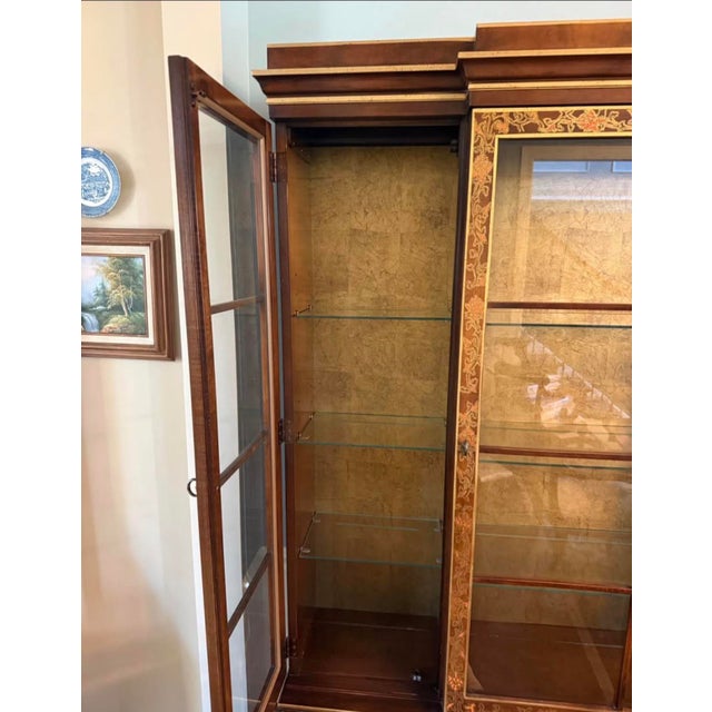 Vintage Drexel Heritage Et-Cetera China Cabinet/Breakfront For Sale - Image 10 of 11
