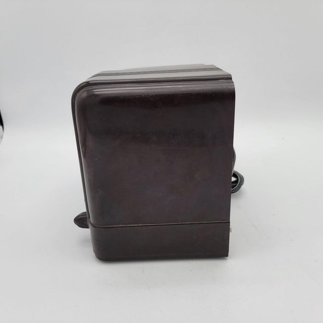Art Deco 1939 Admiral Bakelite 371-5rl Art Deco Bakelite Radio For Sale - Image 3 of 7