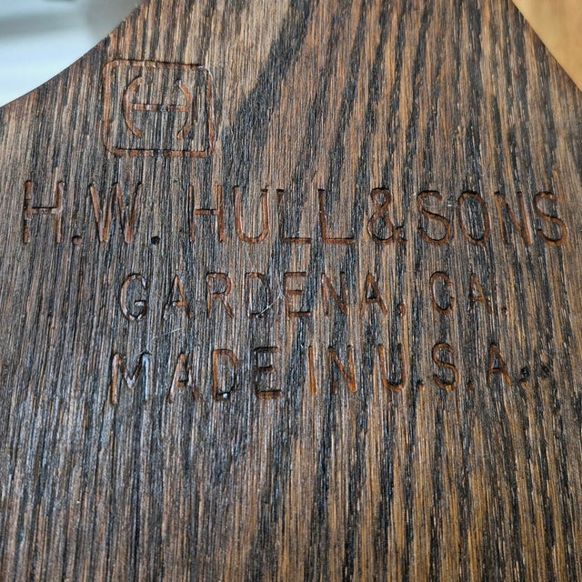 1940s h.w. Hull & Sons Oak Brace Back Windsor Dining Side Chairs W/ Carved Medallions, Set of 6 For Sale - Image 10 of 13