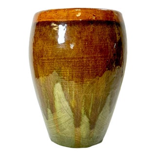 1980s Vintage Boho Chic Americana Arts & Crafts Pottery Studio Drip Glazed Tall Planter. For Sale