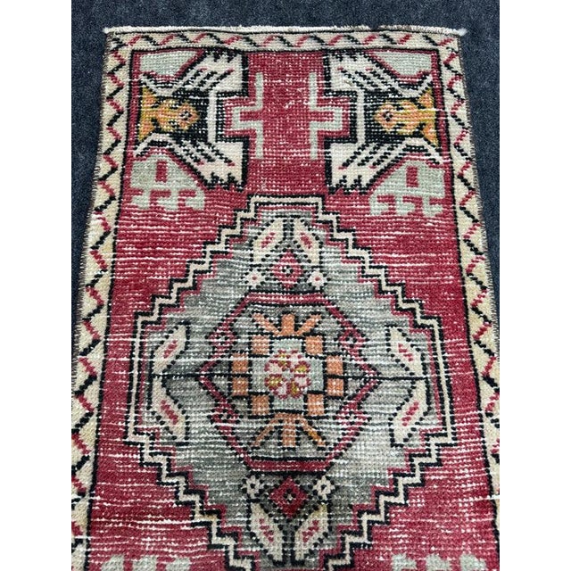 Turkish Yastik Rug 1'7" x 3' For Sale - Image 4 of 5