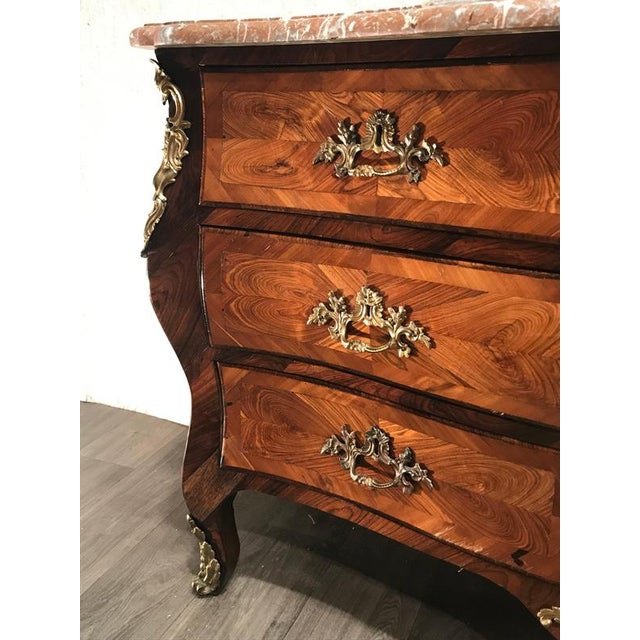 French Louis XV Style Marquetry Bombe Commode with Marble Top, 1750s For Sale - Image 9 of 14