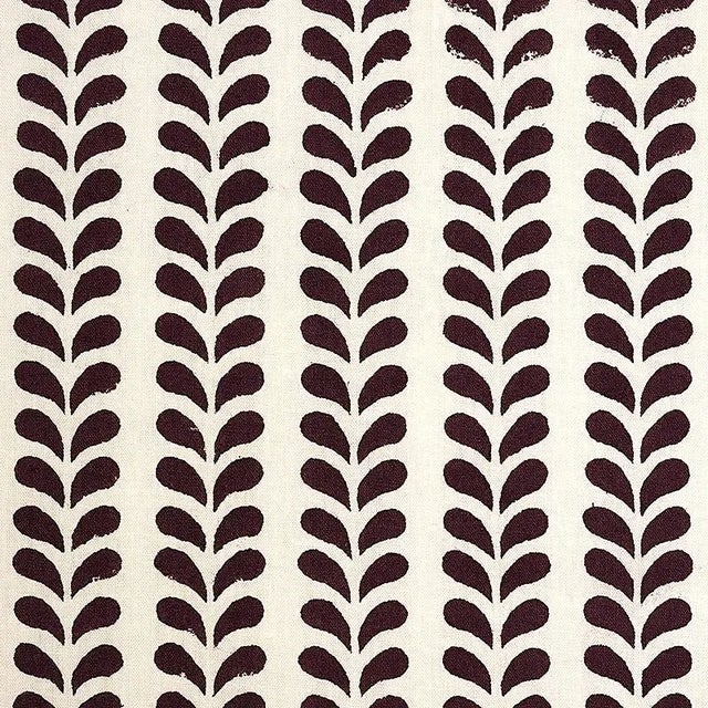 Contemporary Sample - Schumacher X Molly Mahon Bindi Fabric in Aubergine For Sale - Image 3 of 3