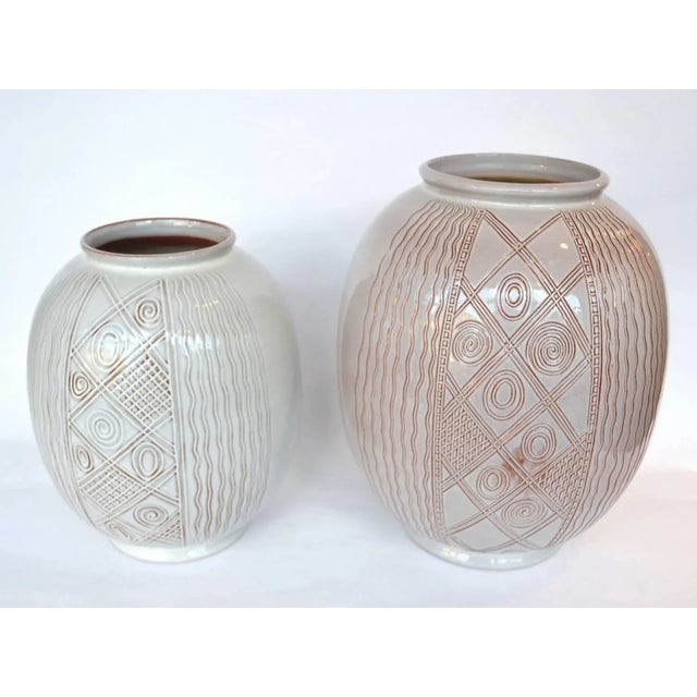 Dutch Vintage Ceramic Vases by Wim Visser for Sphinx, 1950s, Set of 2 For Sale - Image 4 of 10