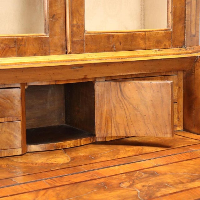 Brown Walnut and Burl Walnut Trumeau, Italy, 20th Century For Sale - Image 8 of 14