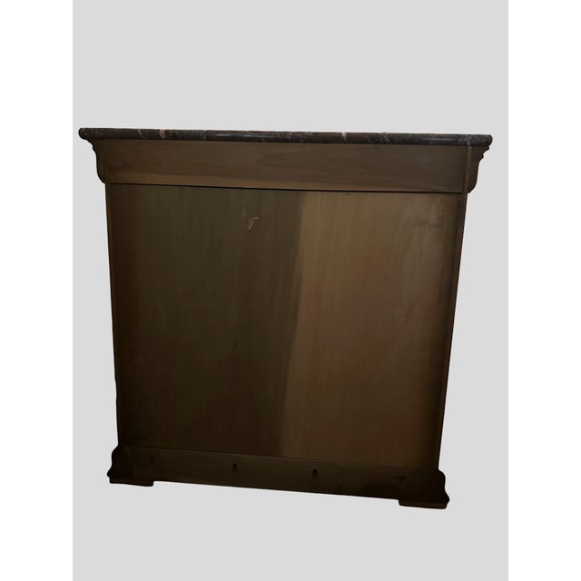 Late 20th Century Henredon Burl Elm Neoclassical Marble Top Nightstand Bedside Chest For Sale - Image 10 of 11