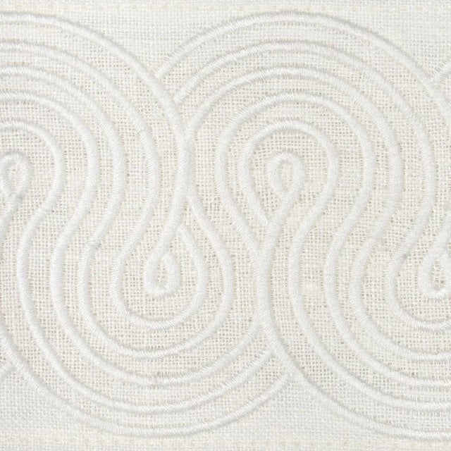 Contemporary Sample - Schumacher Giraldi Embroidered Trim in Ivory For Sale - Image 3 of 4