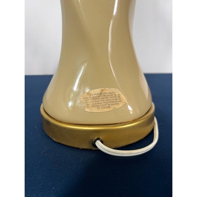 1970s Postmodern Wildwood Porcelain Swirl Statement Lamp For Sale - Image 9 of 10