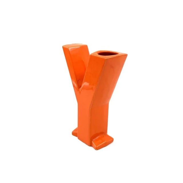 Space Age Orange Y Letter Shaped Ceramic Solifleur Vase by Marcel Radureau, 1970 For Sale - Image 4 of 13